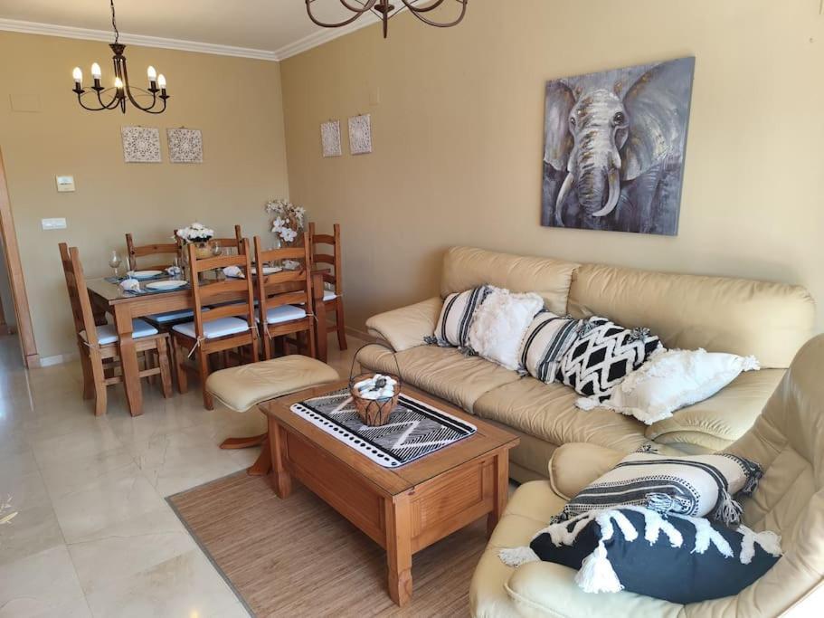 Penthouse Paradiso: 2Br Oasis In Casares Del Sol Экстерьер фото